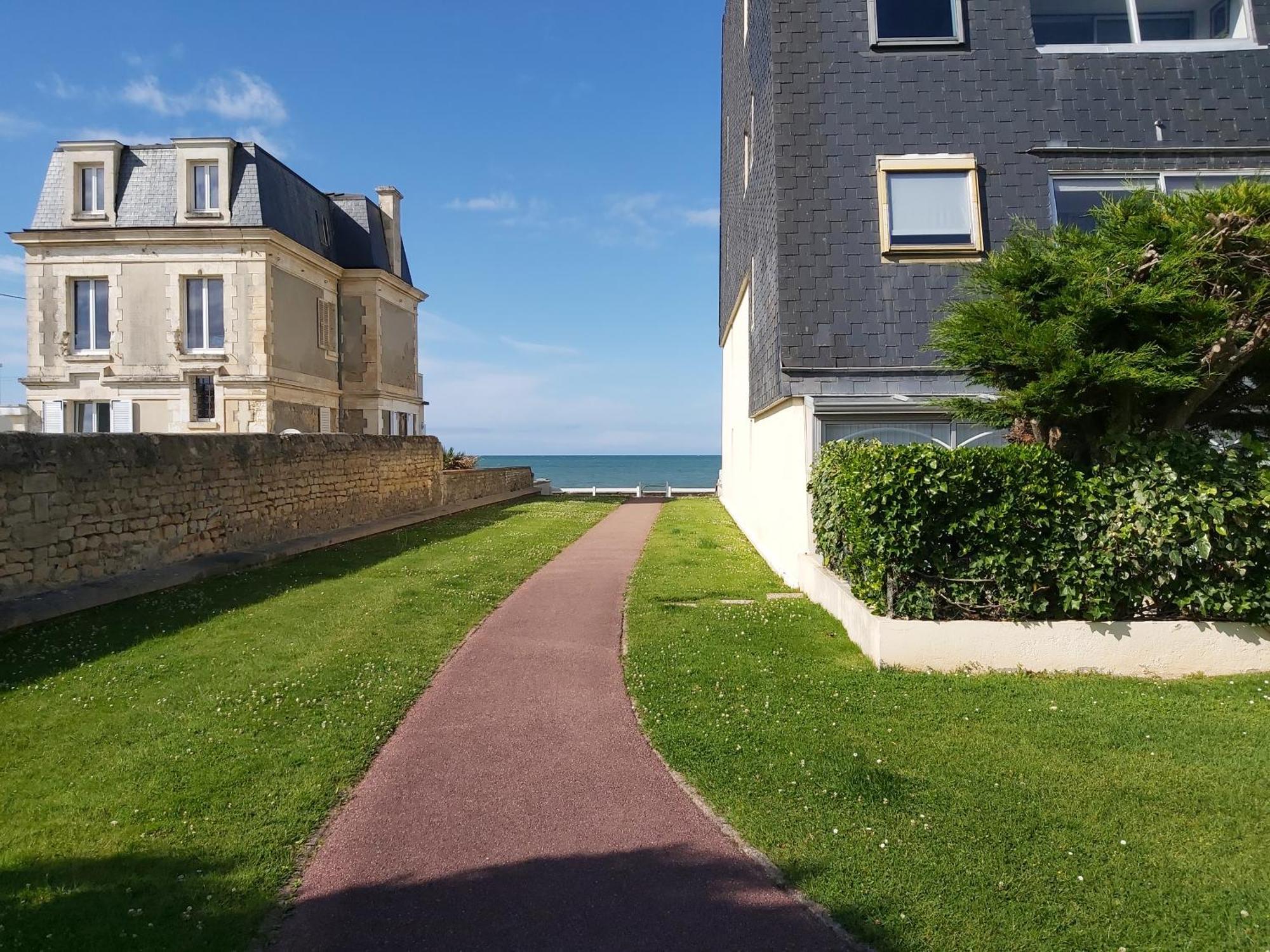 Appartement Les Pieds Dans L'Eau à Bernières-sur-Mer Extérieur photo