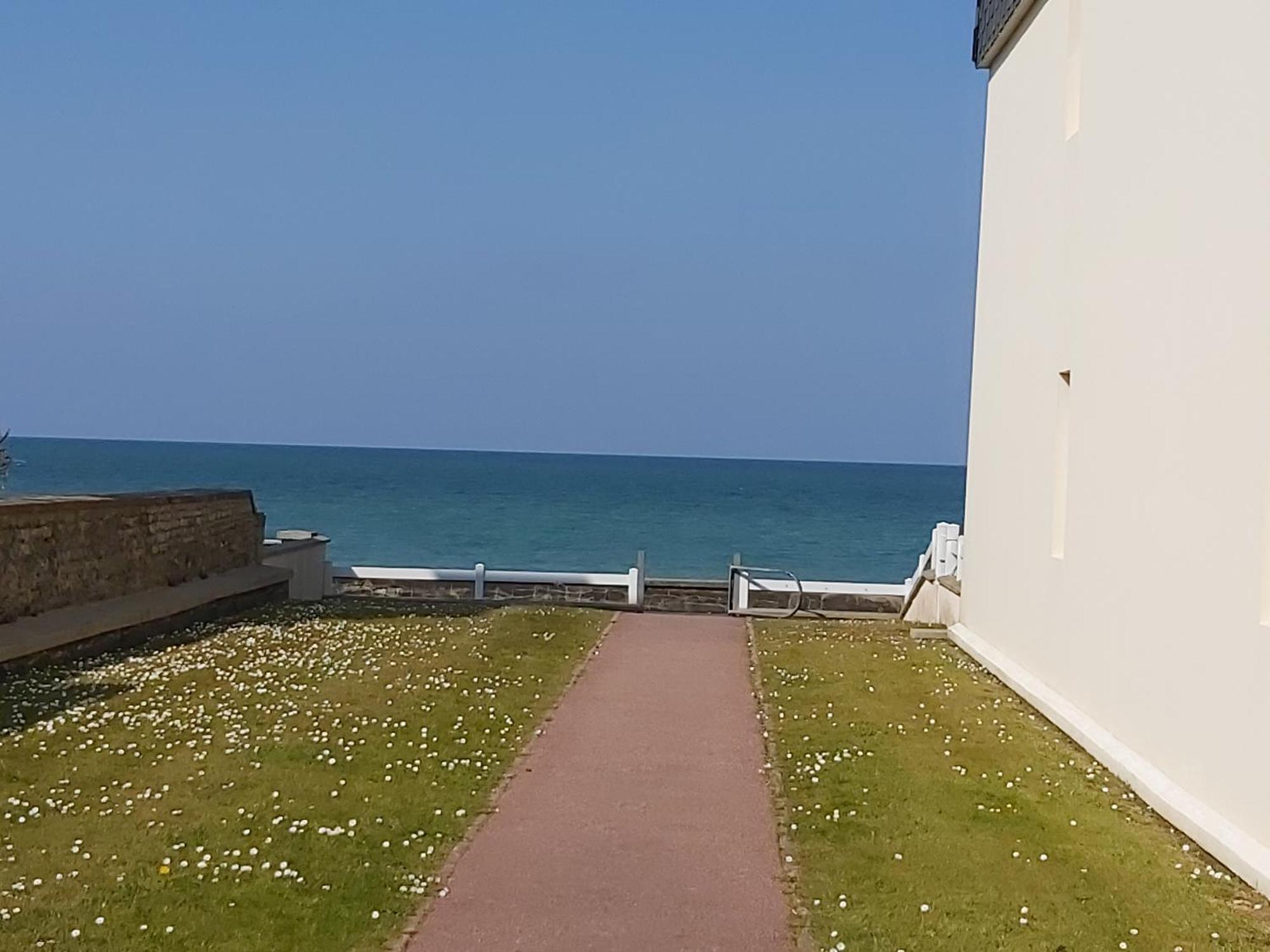 Appartement Les Pieds Dans L'Eau à Bernières-sur-Mer Extérieur photo